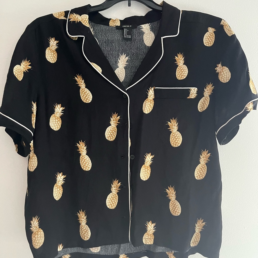 PINEAPPLE TOP